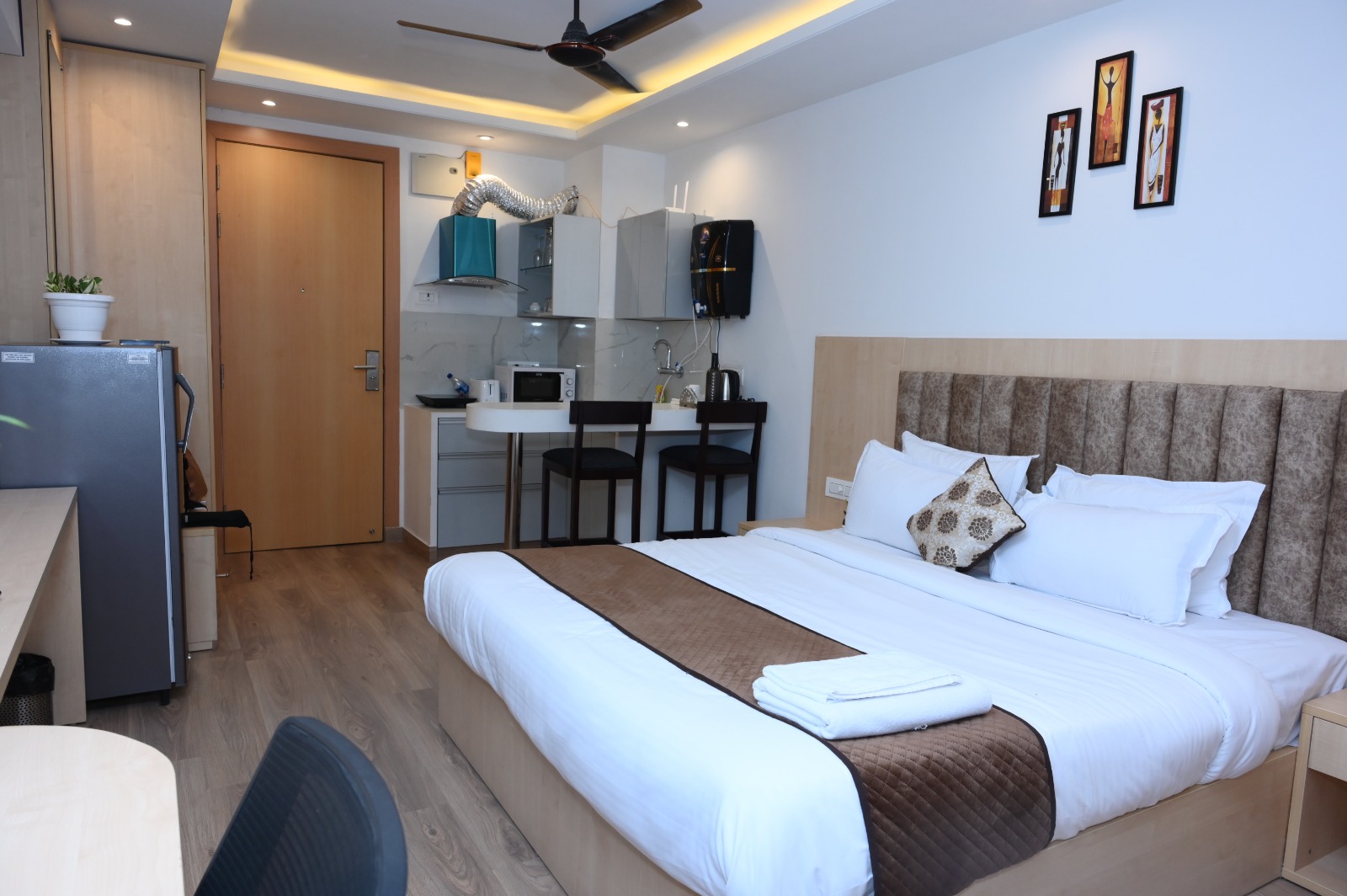 Room 1